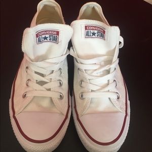 Women’s US 9 white low top Converse
